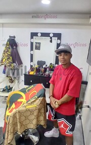 BUSCA CON QUIEN PASAR UN BUEN DÍA UNA SALIDA AQUÍ TOY YO PARA COMPLACERTE - FOTO 1