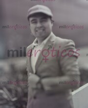 GIGOLÓ CULTO Y EDUCADO, HABLANTE DE INGLÉS, ESPAÑOL, PORTUGUÉS E ITALIANO. - FOTO 10