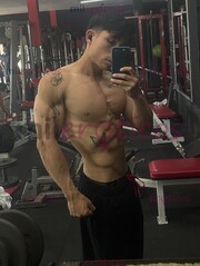 HOLA SOY DANIEL UN CHICO FITNESS FULL LECHERO, ATLÉTICO Y DISCRETO - FOTO 4