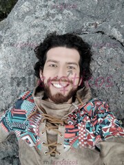 HOMBRE COMPLACIENTE, APASIONADO BRINDO SEGURIDAD Y EMPATÍA - FOTO 6