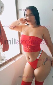 UNA NENA MUY ARDIENTE ARRECHITA CON UNAS CURVAS PARA FANTASEAR - FOTO 1