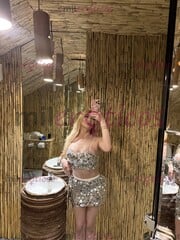 DANAE VOM CHICA SÚPER FEMENINA HAZME TU PUTITA COMPLACIENTE EN TODO - FOTO 2