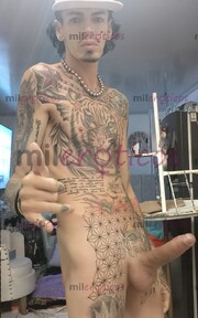 FLACO ACTIVO BLANCO TATUADO MORBOSO CON SITIO - FOTO 4