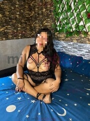 VETERANA MULTIORGÁSMICA HOTWIFE TRÍOS BESOS CARICIAS MASTURBACIÓN ORAL VAGINAL - FOTO 5