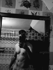 CHICO BIEN GUAPO MASAJISTA SEXY Q T VUELVE ADICTA - FOTO 2