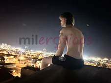 HOLA SOY DANIEL SOY MÁS Q SEXO PUEDEN ENCONTRAR EN MI UN AMIGO UN CONSEJERO - FOTO 1