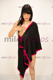 TRAVESTI, TRANS, FEMBOY NO BINARIO DE PELO LARGO - FOTO 3