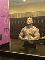 JOVEN ATLÉTICO Y TATUADO DISPUESTO A CUMPLIR TODAS TUS FANTASÍAS - FOTO 10