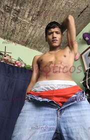 POLLO VERGÓN VERSÁTIL COMPLACIENTE, DISPONIBLE PARA TUS DESEOS - FOTO 7