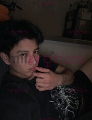 TWINK DE 21 AÑOS, PASIVO A TUS SERVICIOS! - FOTO 2