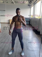 NEGRO MASAJISTA VERGON PIERNÓN NALGON SERIO VARONIL CON SITIO - FOTO 8