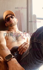 HOLA, QUÉ TAL SOY ADRIÁN HOMBRE VERDUGO, CON GANAS DE COMPLACERTE - FOTO 1