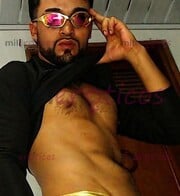 HOMBRE CANDENTE DISPUESTO A CUMPLIR TUS MEJORES FANTASÍAS SEXUALES MENTE ABIERTA - FOTO 2