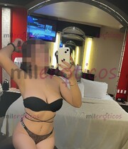 BONITA SEDUCTORA Y TÚ PERRITA EN LA CAMA - FOTO 6