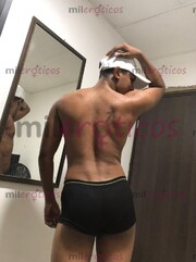 POLLO VERSÁTIL COMPLACIENTE, CULON Y DOTADO - FOTO 9