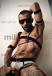 FEMBOY TATUADO VERSÁTIL COMPLACIENTE LLENO DE FETICHES PARA COMPLACERTE - FOTO 6