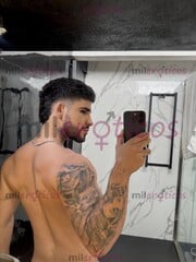 CHICO ATLÉTICO EXCLUSIVO DISPUESTO A COMPLACERTE - FOTO 10