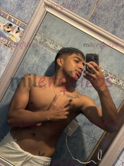 HOLA SOY UN CHICO DE 21 AÑOS VERGA DE 18CM MUY CALIENTE VEN Y DISFRUTA CONMIGO - FOTO 8