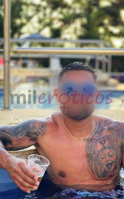 ATHLETIC AND GENTLEMANLY ESCORT, WOMENS ONLY - FOTO 4