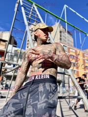 MACHO TATUADO, HETEROSEXUAL, VARONIL, BOXEADOR, ATLÉTICO Y BUENA VERGA - FOTO 5