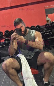 CICLISTA PELUDO ARECHO VERSÁTIL DISPUESTO A COMPLACERTE - FOTO 1