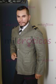 PILOTO PRÓXIMAMENTE AGS. USO TEJANA. MACHOTE DOY FISTING TESTOSTERONA AL 100 - FOTO 1