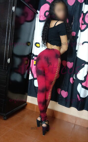 PETTITE, CON CARITA ANGÉLICAL JUGOSA 19 AÑITOS BIEN RICOTA - FOTO 4