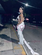 JULI POLLITA SEDIENTA DE SEXO PLACER Y LUJURIA VEN Y VIVE UNA EXPERIENCIA - FOTO 4