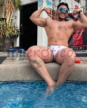 DANDY CHICO GUAPO, INTER Y MUY COMPLACIENTE - FOTO 3