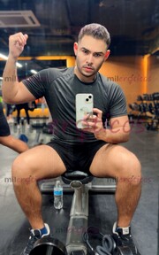 AS POCOS DIAS ESTAS BUSCANDO UN CHICO GUAPO, JOVEN... CON BUENA VERGA NO DUDES E - FOTO 4