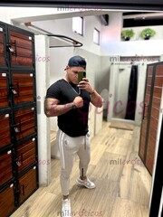 SERÉ TODO LO QUE BUSQUES, QUIERAS Y DESEES. ESTOY PARA HACERTE SENTIR QUERIDA - FOTO 2