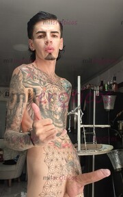 FLACO ACTIVO MORBOSO LECHERO TATUADO CON SITIO - FOTO 7