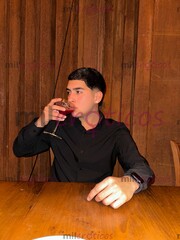 VERGON VARONIL DISPUESTO A COMPLACERTE FULL CALIENTE CUENTO CON LUGAR - FOTO 1