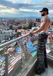 MACHO BARBADO DOTADO TATUADO LISTO PARA CUMPLIR TODAS LAS FANTASÍAS SEXUALES - FOTO 4