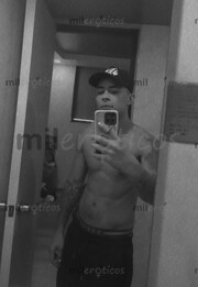 ME LLAMODAN BRINDO MIS SERVICIOS SOLO CON MUJERES Y PAREJAS TENGO 22CM SOY GUAPO - FOTO 9