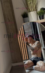 DEPORTISTA TATUADO XL CON 21CM DE VERGA Y BUEN CULO MORBOSO - FOTO 10