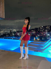 SOY VICTORIA UNA PERRITA FEMENINA VERGONA - FOTO 10