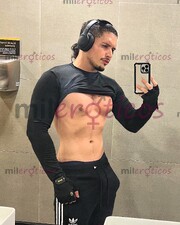 CHICO JOVEN, MODELO, ACTIVO DOMINANTE DISCRETO - FOTO 5