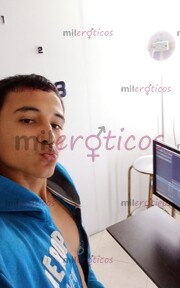 CHICO SENCILLO Y HORMONAL CON GANAS DE SEXO SALVAJE - FOTO 1