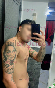 HOLA MAMASITA SOY MAIKOL NUEVO EN TU CIUDAD VEN ESCRÍBEME Y TE CONSIENTO - FOTO 1