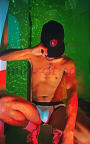 FLAQUITO MENDEZ 24 AÑOS 21 CM INTERACTIVO - FOTO 4