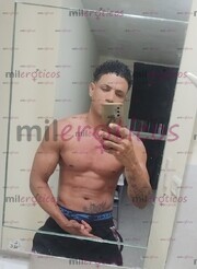 MORENO CUBANO VERGÓN Y LECHERO LOCO POR HACER TU FANTASÍA REALIDAD - FOTO 4