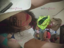 LA MAESTRA CALIENTE DIOSA DE LAS MAMADAS DE VERGA PROFUNDAS SUAVECITO Y CALIENTI - FOTO 1