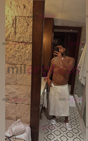 CHACAL, REGIO Y CACHONDO. LO QUE NECESITAS PARA HACERTE DISFRUTAR - FOTO 1