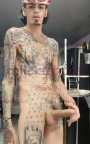 FLACO BLANCO SERIO TATUADO RESERVADO VERGON - FOTO 7