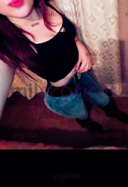 MI REY SOY UNA CHICA TOTALMENTE EDUCADA Y DISPUESTA A COMPLACERTE Y SATISFACERTE - FOTO 2