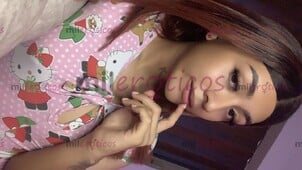 SOY UNA CHICA TRANS, CULONA, PIERNONA, VERGONA - FOTO 3