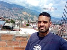 JOVEN MORENO DE CONTEXTURA ATLETICA BELLUDO EN LA CIUDAD DE BELLO - FOTO 3