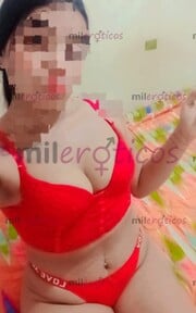 SEXY FLACA ARDIENTE CON RICA CUQUITA APRETADA CALIENTE - FOTO 4
