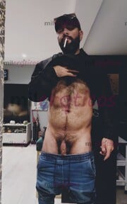 HOMBRE BARBON Y PACHÓN, CUMPLIENDO TUS DESEOS - FOTO 9